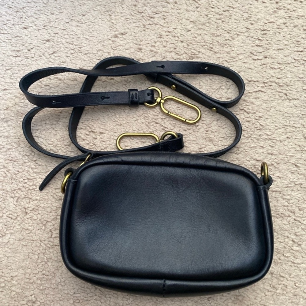 Madewell leather carabiner mini crossbody bag black